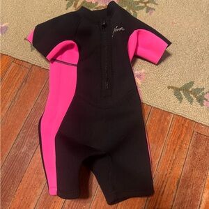 Kids Black and Pink Swimsuit wet suit One Piece size 2T-3T